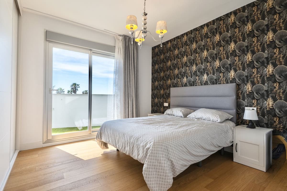 Ground Floor Apartment in Mijas Costa — photo 10 of 10