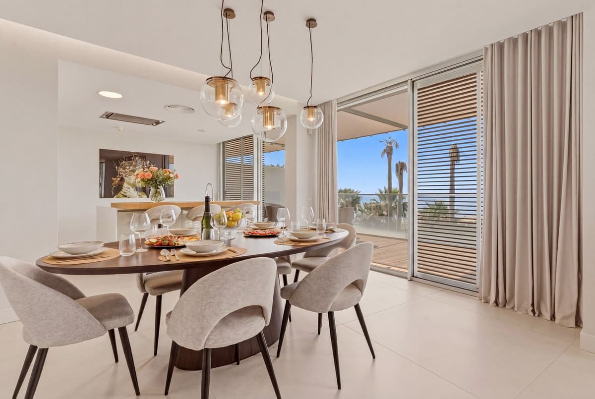 Middle Floor Apartment in Estepona — photo 5 of 10
