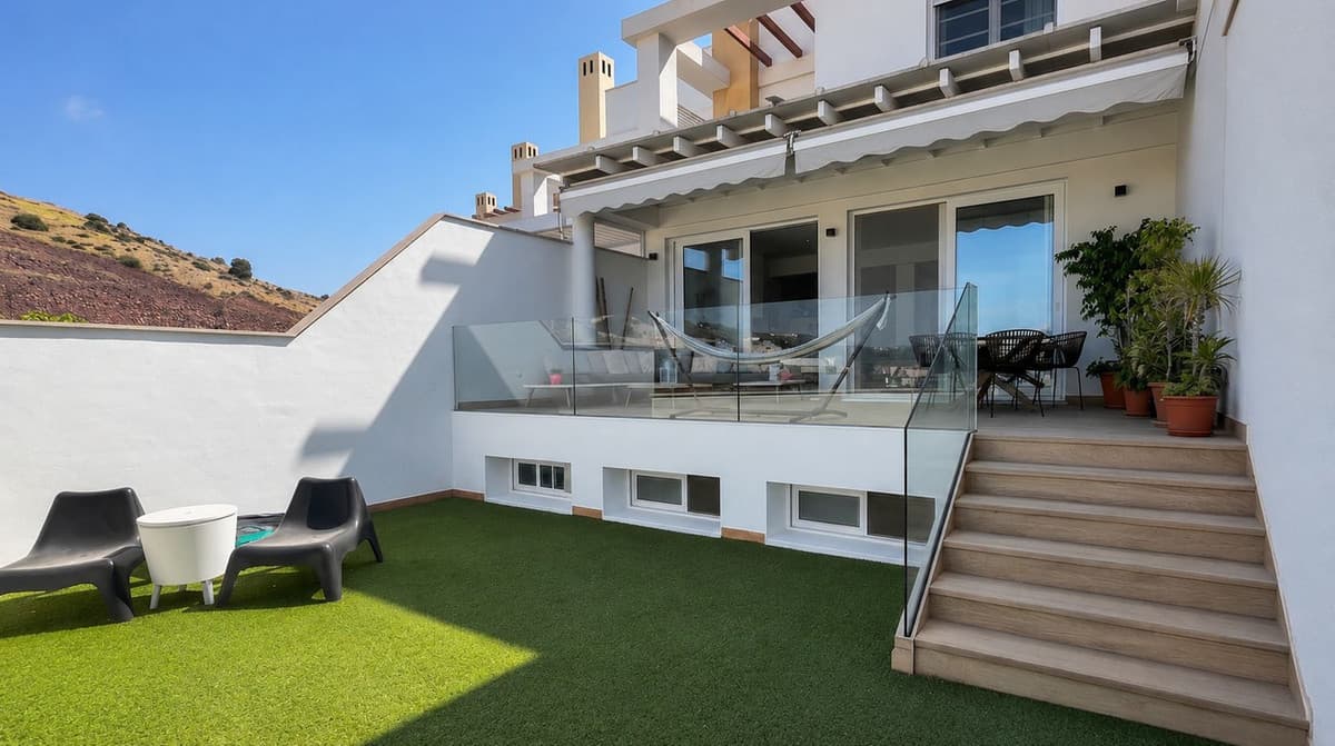 Townhouse in Málaga — photo 5 of 10