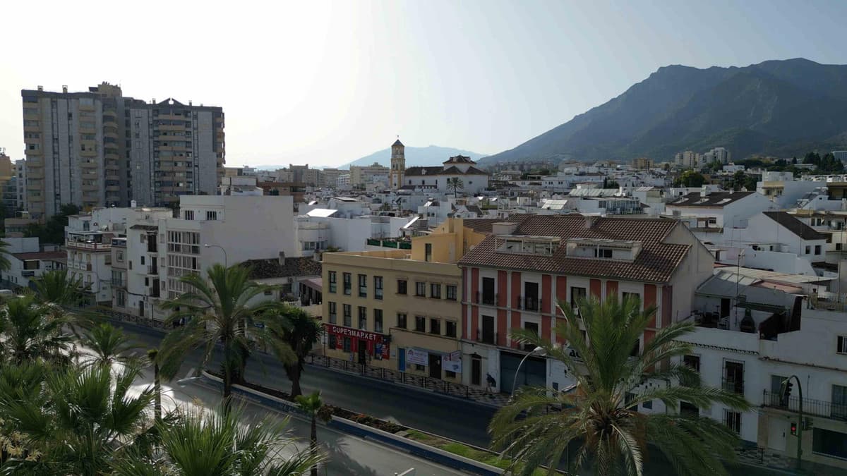 Middle Floor Apartment in Marbella — photo 5 of 10