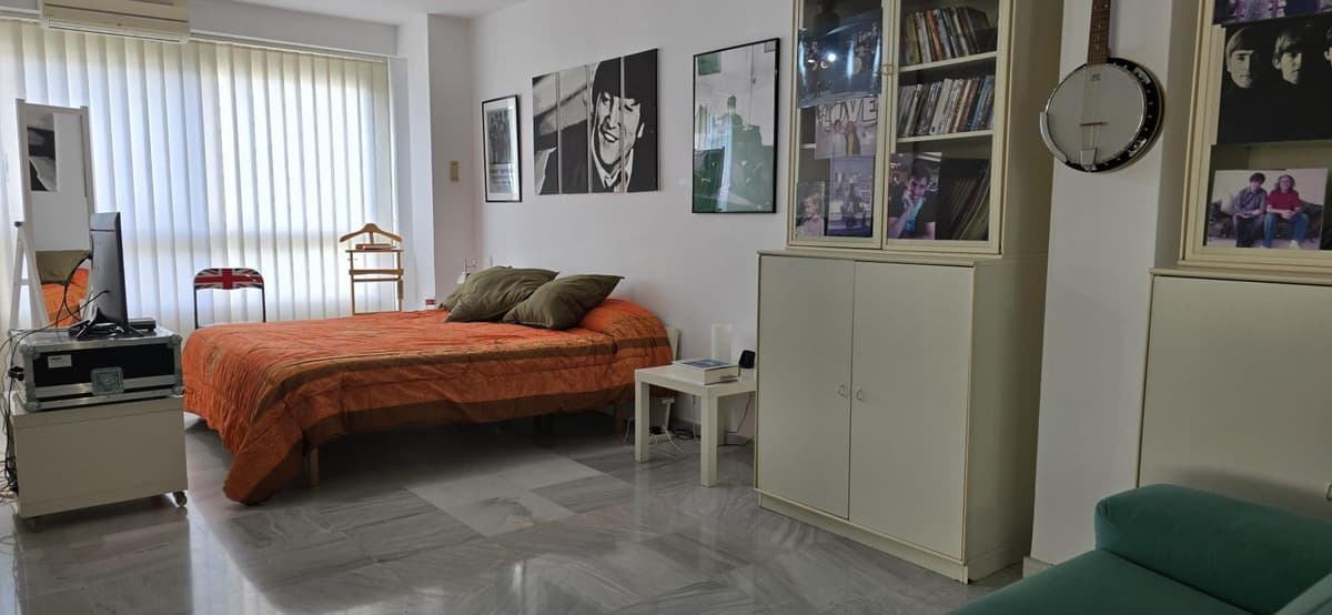 Middle Floor Apartment in Marbella — photo 8 of 10