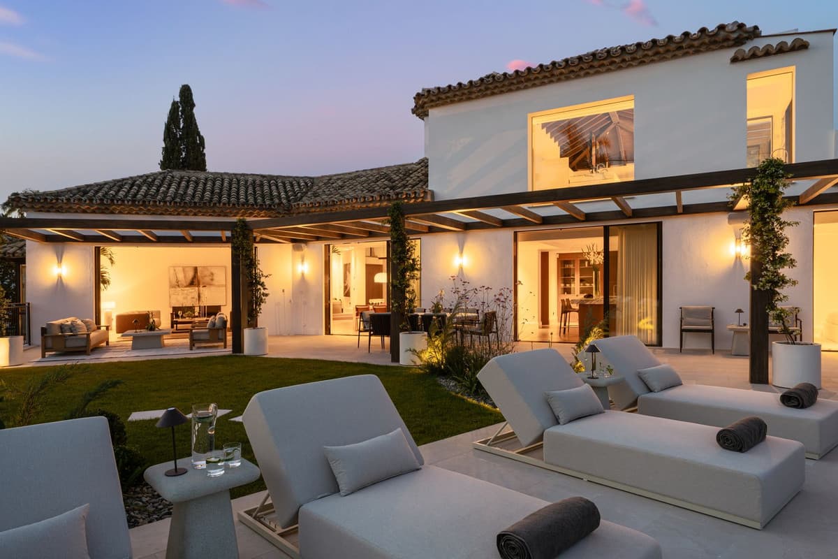 Detached Villa in Benahavís — photo 2 of 10