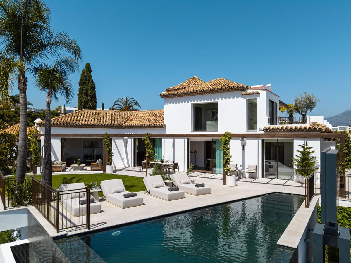 Detached Villa in Benahavís — photo 3 of 10