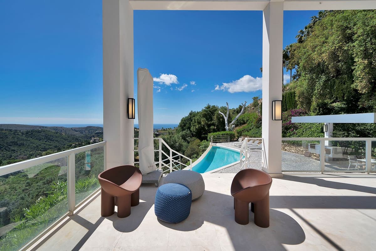 Detached Villa in Benahavís — photo 4 of 10