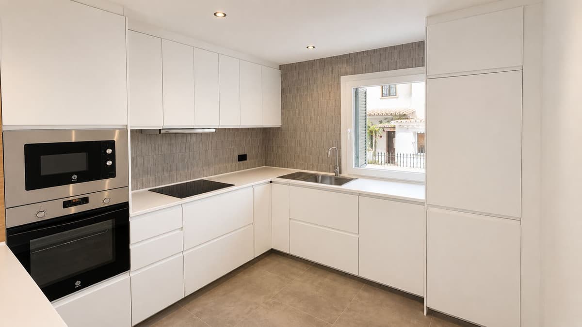 Middle Floor Apartment in Atalaya — photo 9 of 10