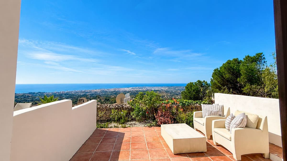 Townhouse in Mijas — photo 1 of 10