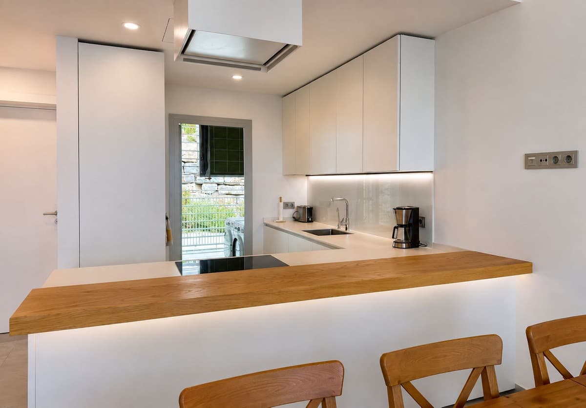 Penthouse Duplex in Higueron — photo 8 of 10
