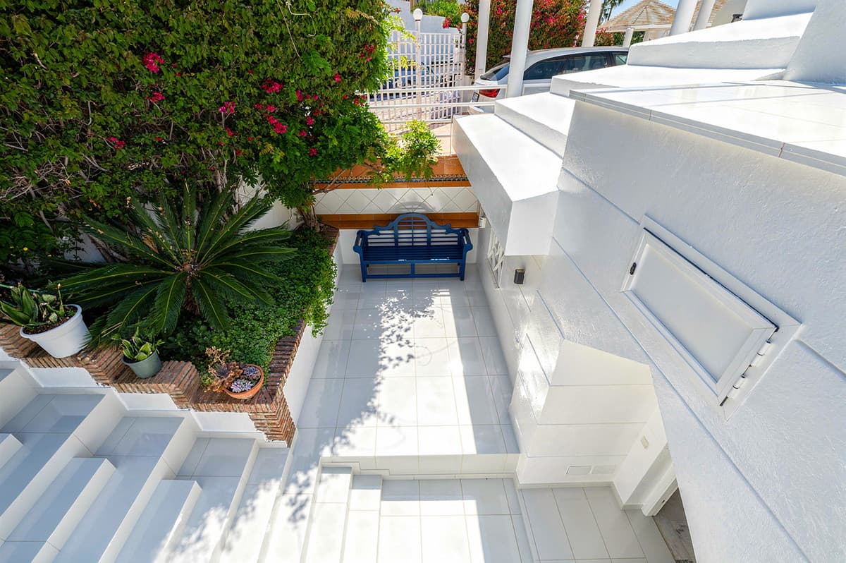 Semi-Detached House in Calahonda — photo 8 of 10