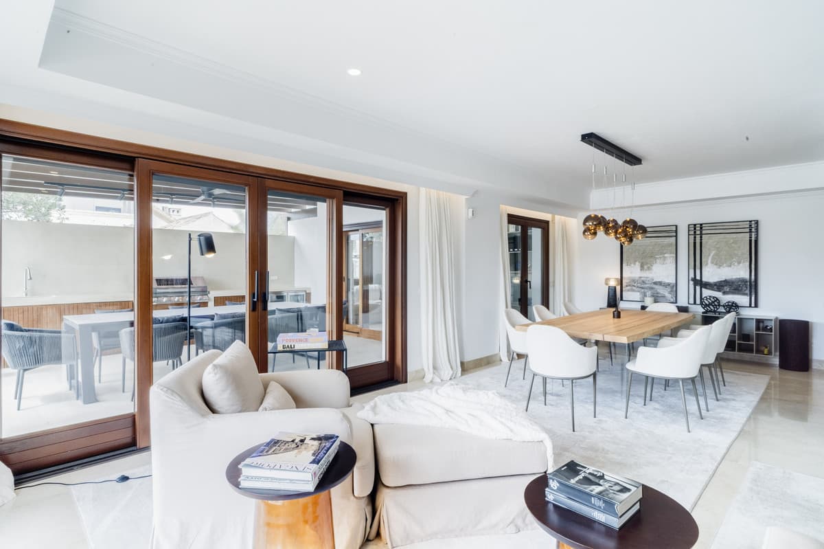 Penthouse Duplex in The Golden Mile — photo 8 of 10