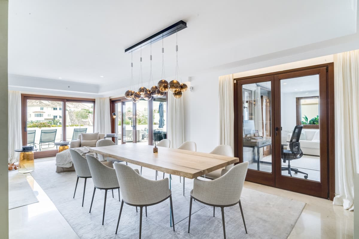 Penthouse Duplex in The Golden Mile — photo 9 of 10