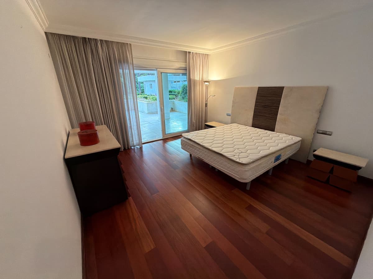 Ground Floor Apartment in Puerto Banús — photo 5 of 10