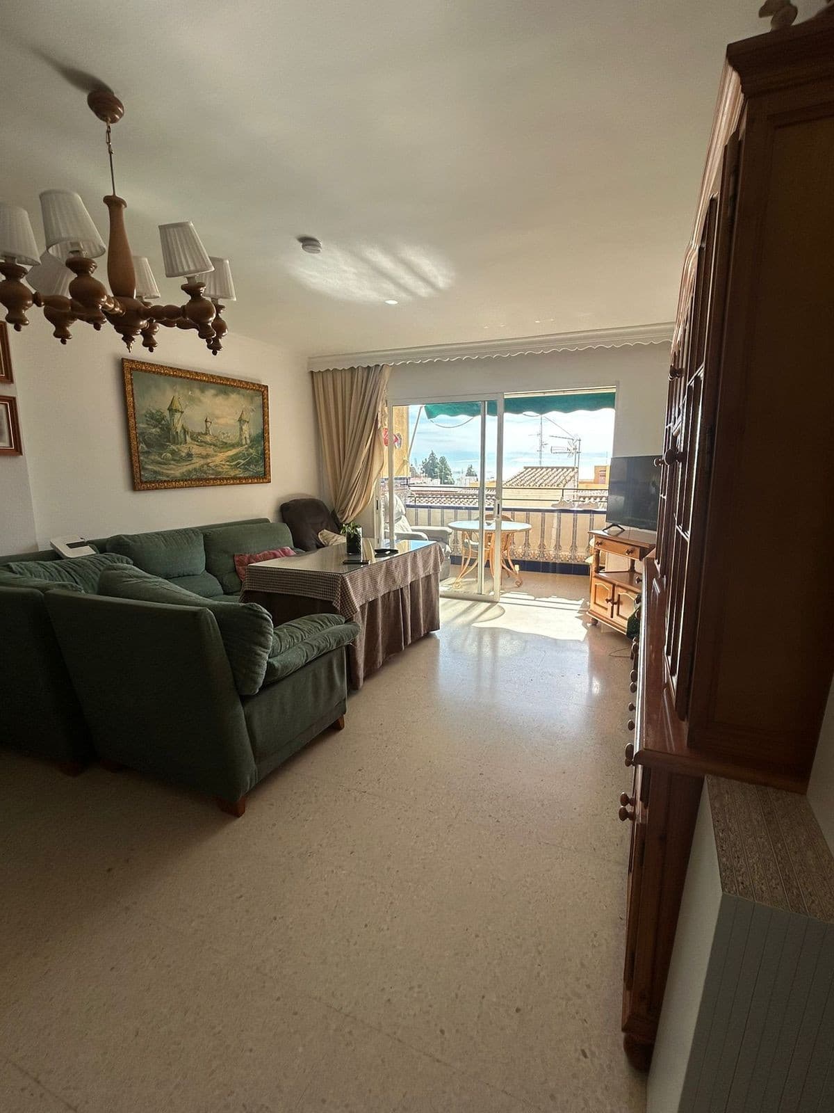 Middle Floor Apartment in Marbella — photo 4 of 10