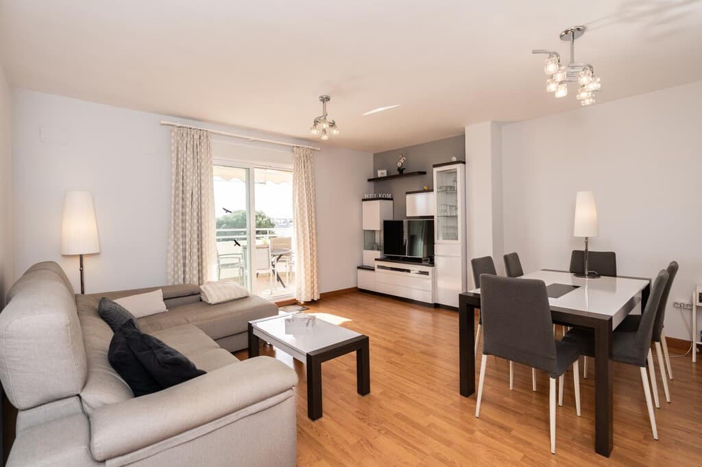 Middle Floor Apartment in Benalmadena — photo 4 of 10