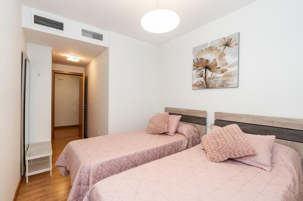 Middle Floor Apartment in Benalmadena — photo 8 of 10