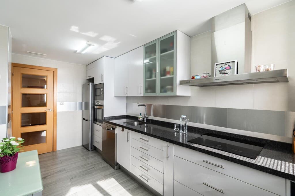 Middle Floor Apartment in Benalmadena — photo 10 of 10