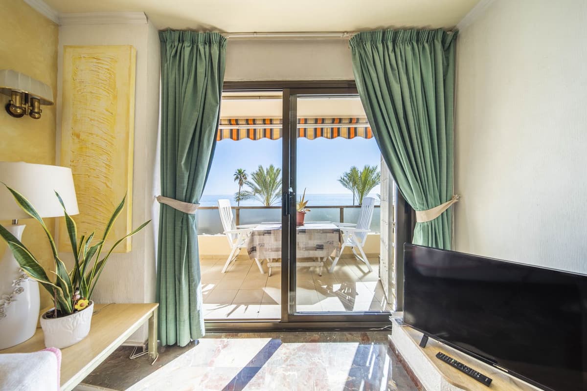 Middle Floor Apartment in Fuengirola — photo 3 of 10