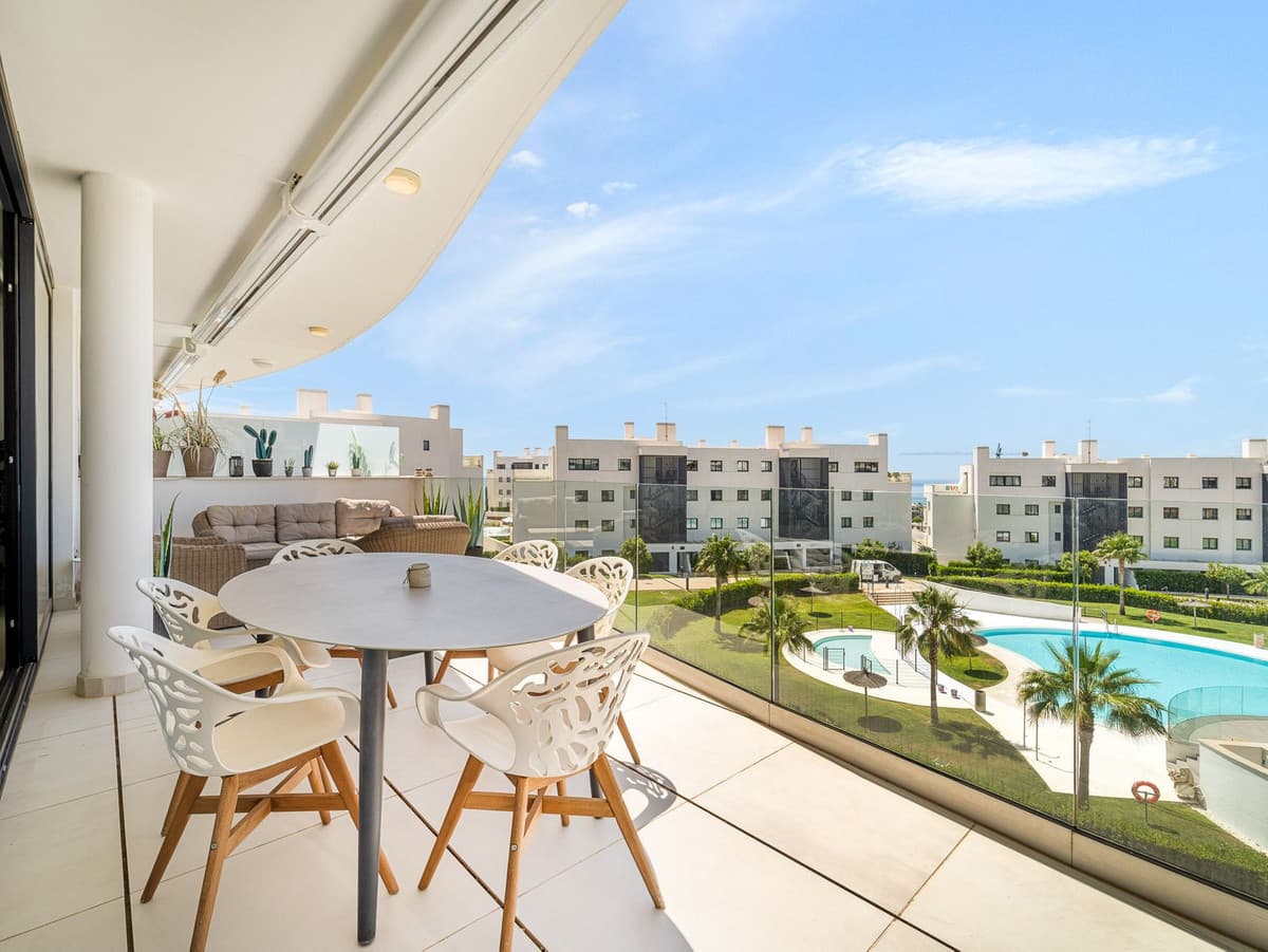 Middle Floor Apartment in Fuengirola — photo 4 of 10
