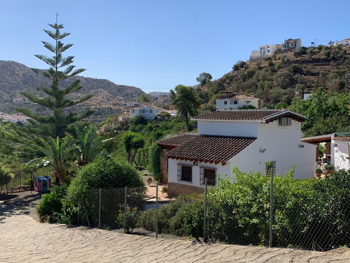 Detached Villa in Alora — photo 1 of 10