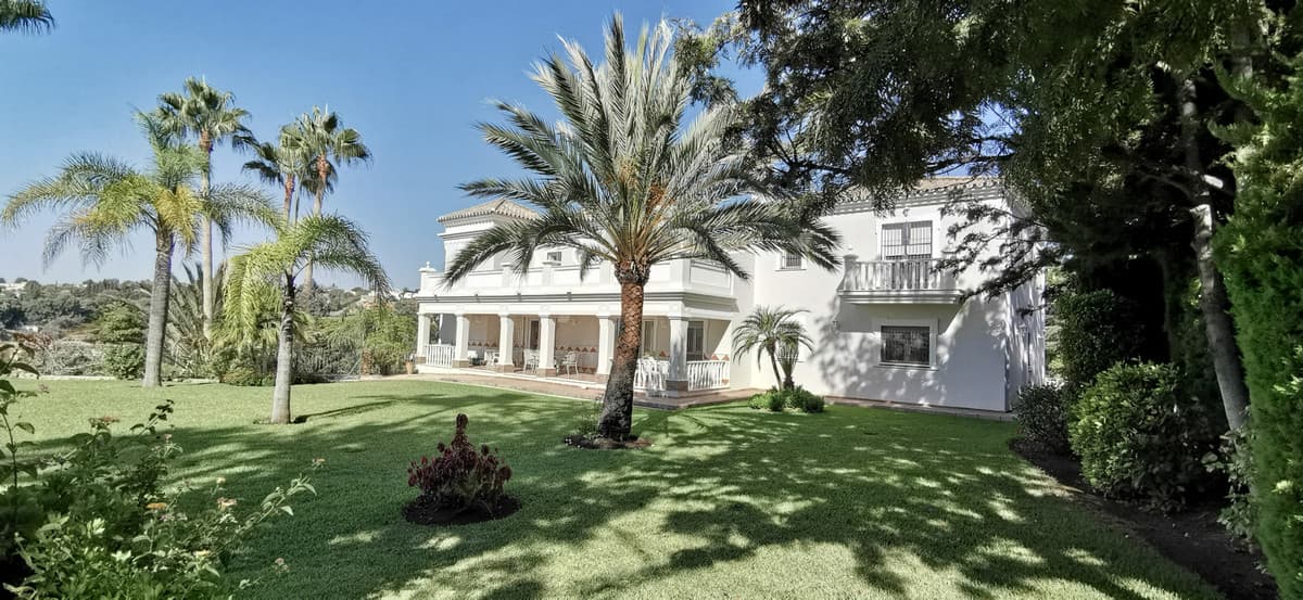 Detached Villa in Estepona — photo 3 of 10