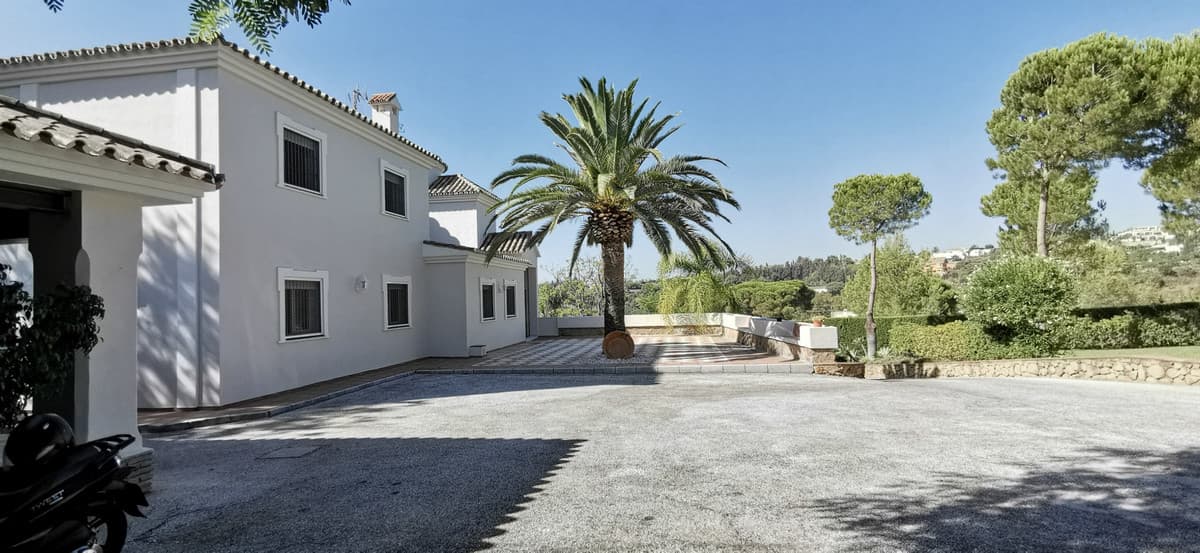 Detached Villa in Estepona — photo 8 of 10