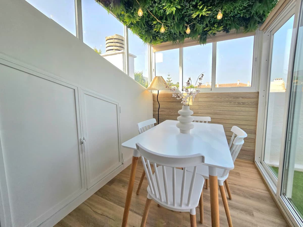 Top Floor Apartment in The Golden Mile — photo 6 of 10