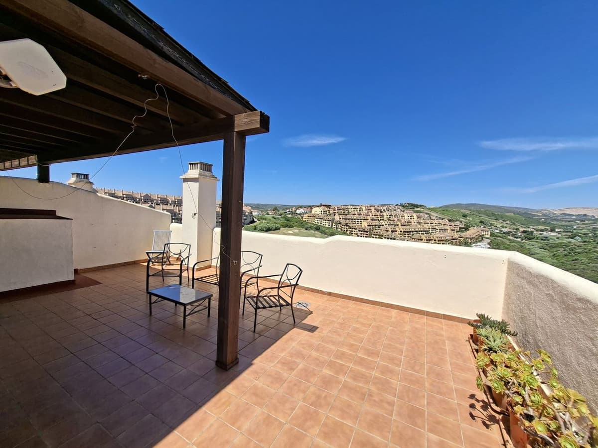 Penthouse in La Duquesa — photo 2 of 10