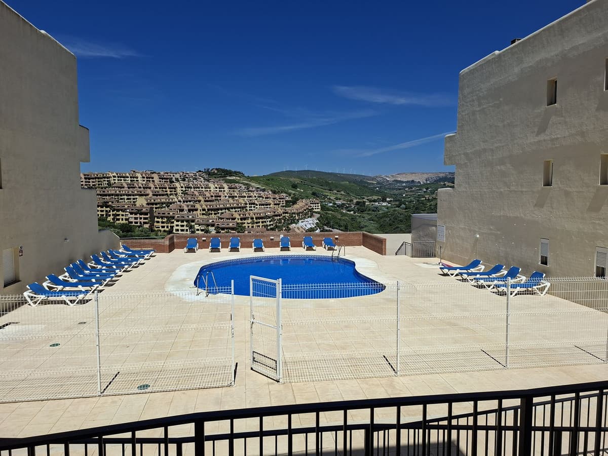 Penthouse in La Duquesa — photo 3 of 10