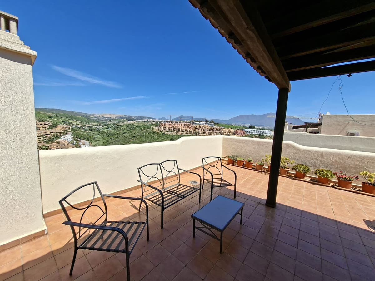 Penthouse in La Duquesa — photo 5 of 10