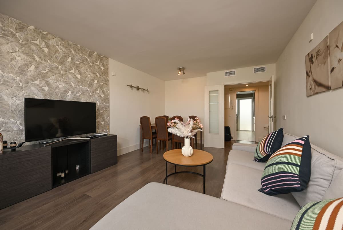 Middle Floor Apartment in Fuengirola — photo 2 of 10