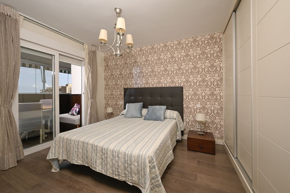 Middle Floor Apartment in Fuengirola — photo 9 of 10