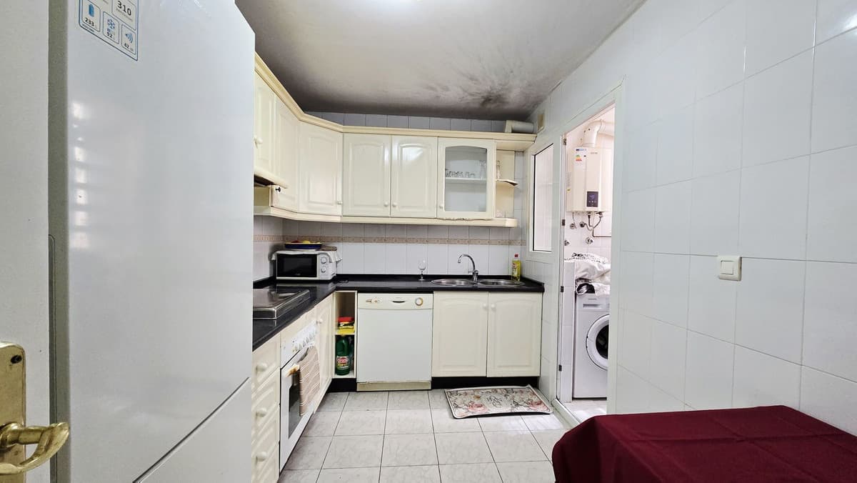 Middle Floor Apartment in Nueva Andalucía — photo 6 of 10