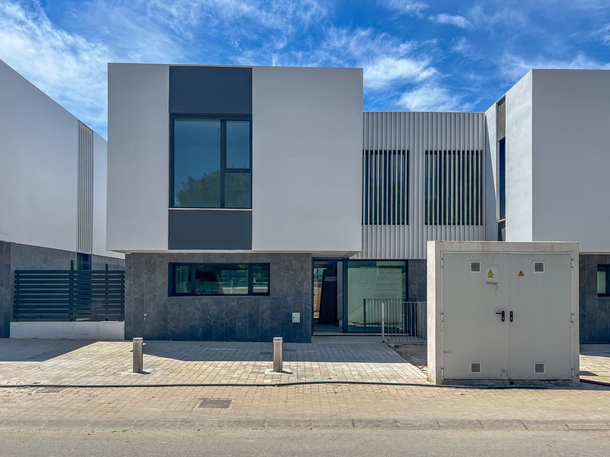 Semi-Detached House in Elviria — photo 7 of 10