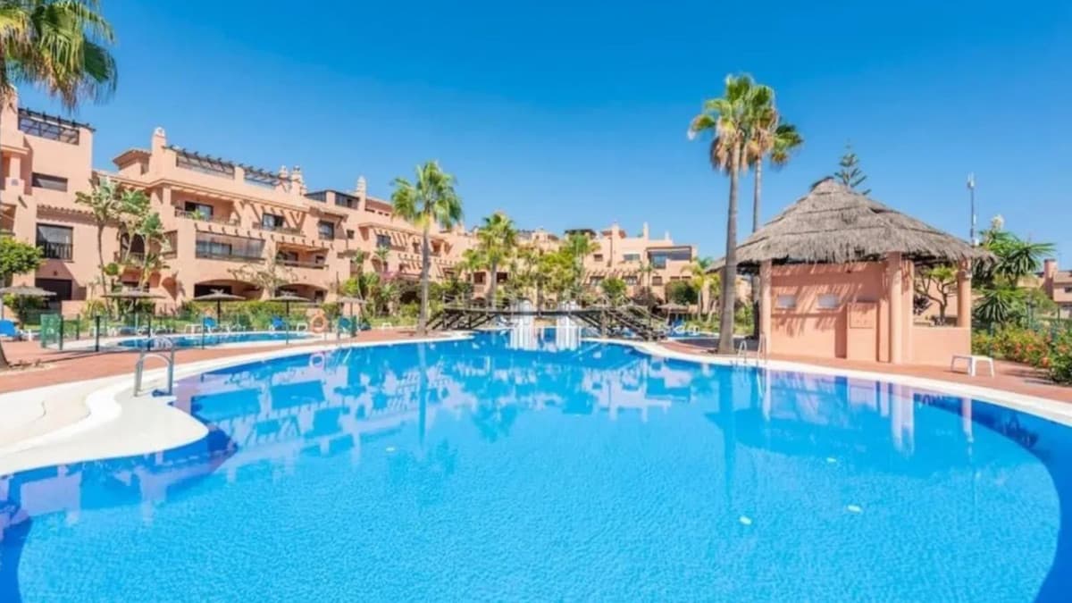 Ground Floor Apartment in Estepona — photo 2 of 10