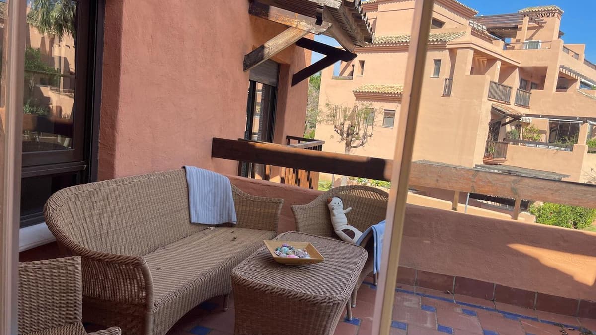 Ground Floor Apartment in Estepona — photo 4 of 10