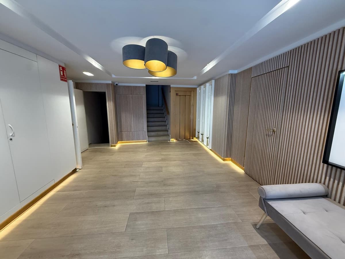 Middle Floor Apartment in Nueva Andalucía — photo 3 of 10