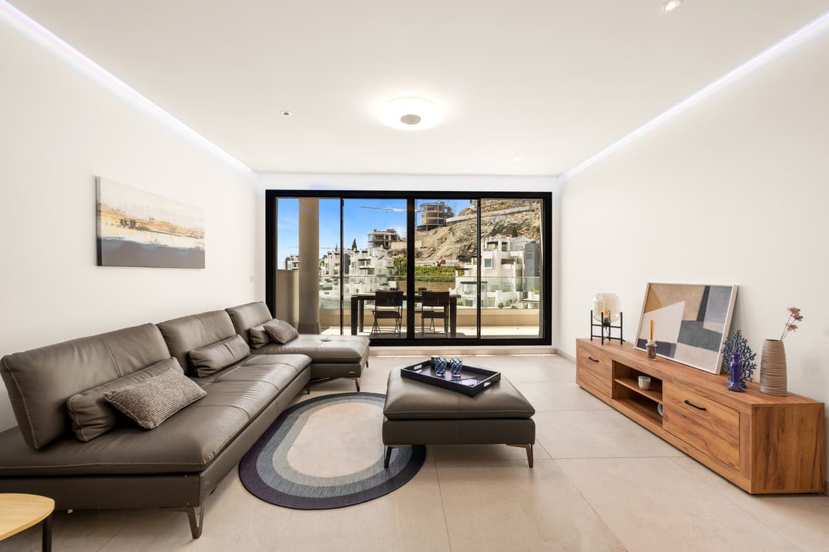 Penthouse in Benahavís — photo 1 of 10