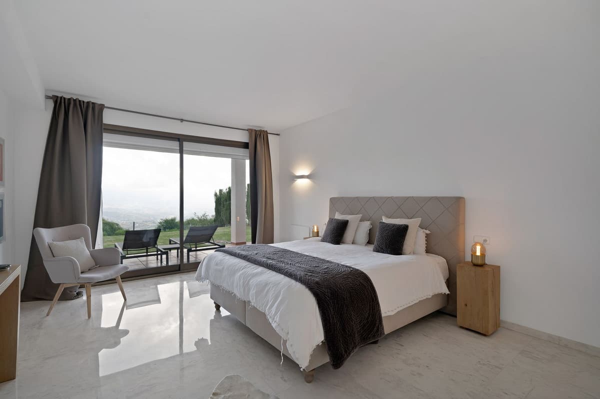 Ground Floor Apartment in La Mairena — photo 5 of 10