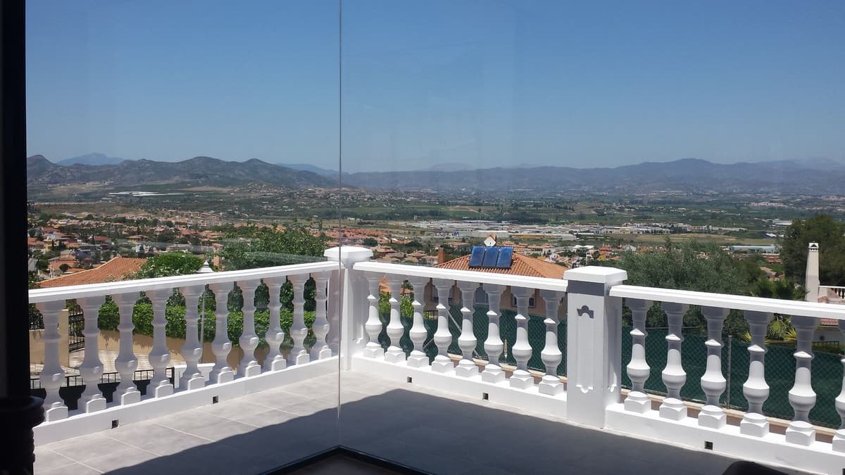 Detached Villa in Alhaurín de la Torre — photo 3 of 10