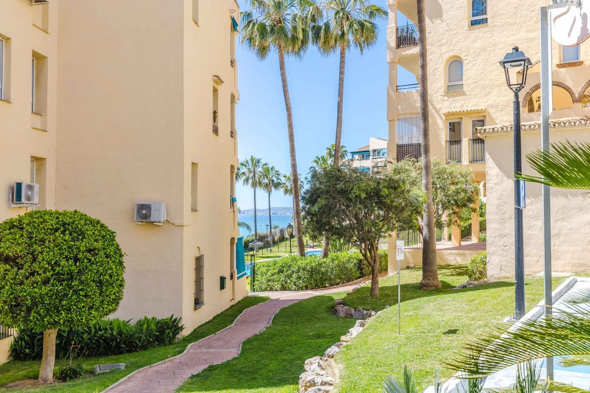 Middle Floor Apartment in Benalmadena — photo 5 of 10