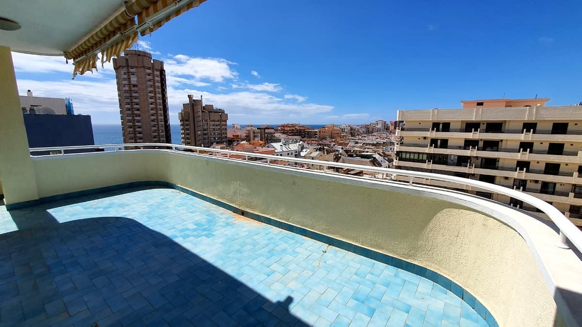 Middle Floor Apartment in Fuengirola — photo 1 of 10