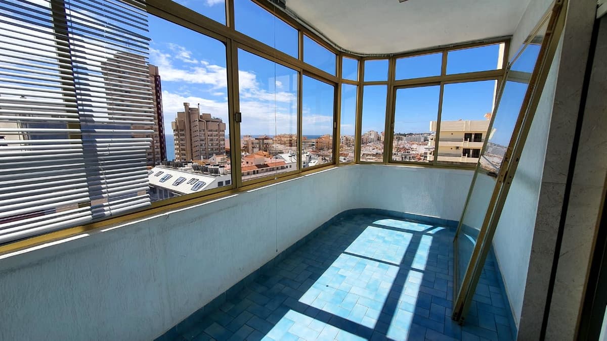 Middle Floor Apartment in Fuengirola — photo 2 of 10