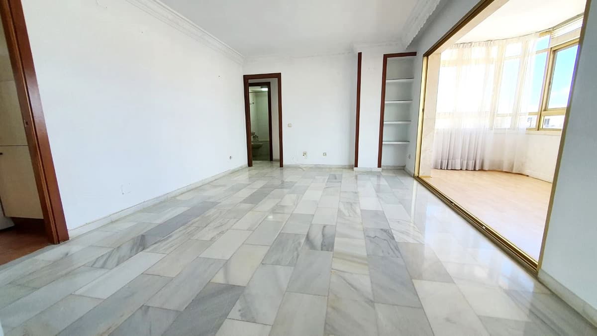 Middle Floor Apartment in Fuengirola — photo 10 of 10