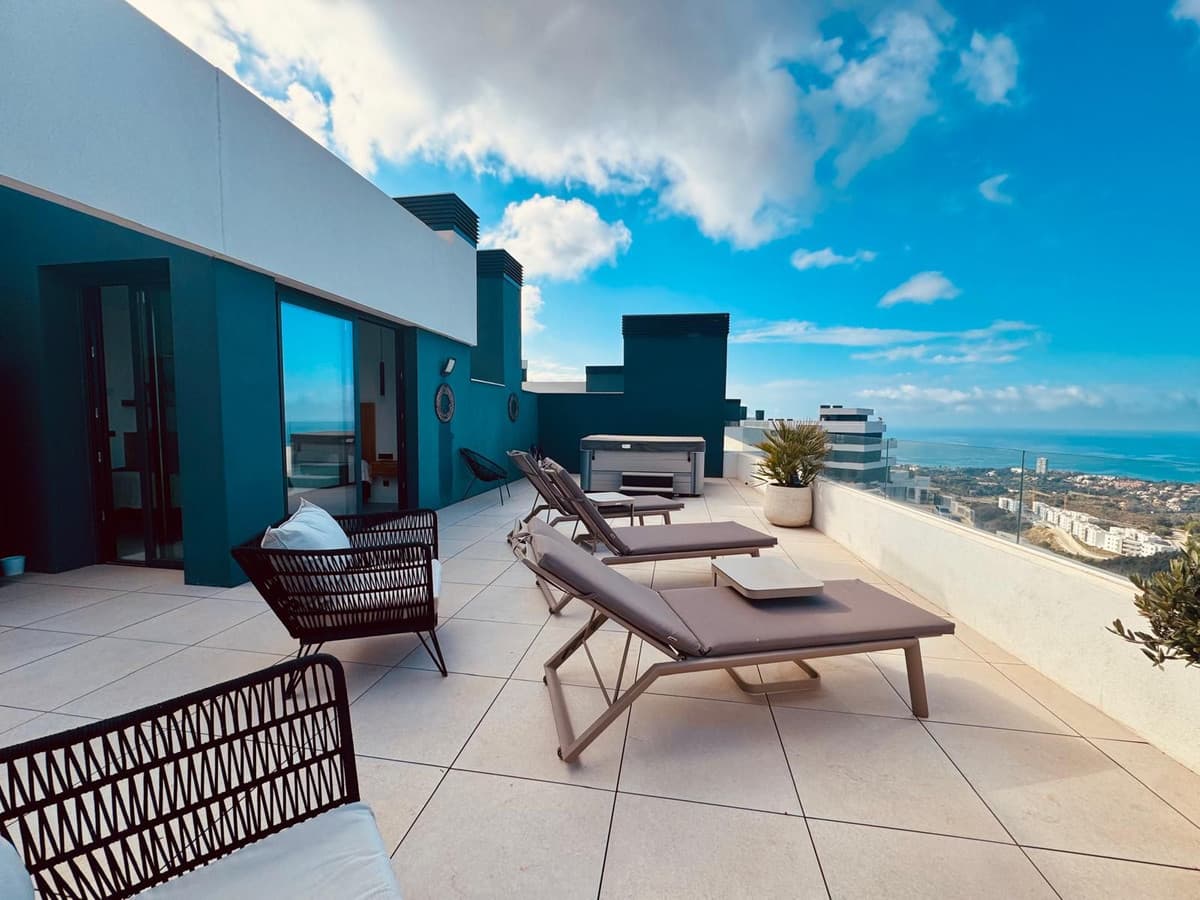 Penthouse Duplex in Marbella — photo 2 of 10