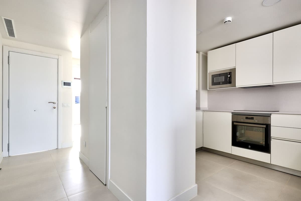 Middle Floor Apartment in Fuengirola — photo 4 of 10