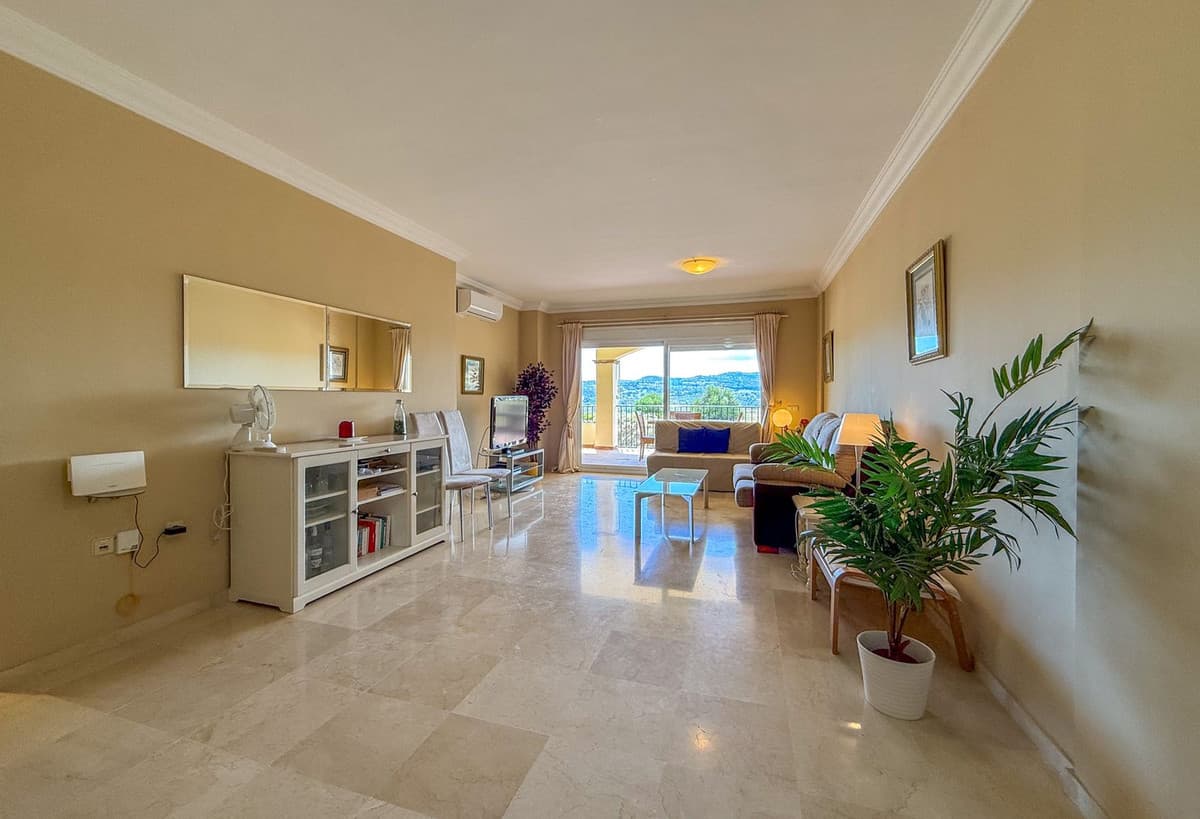Middle Floor Apartment in La Cala Hills — photo 6 of 10