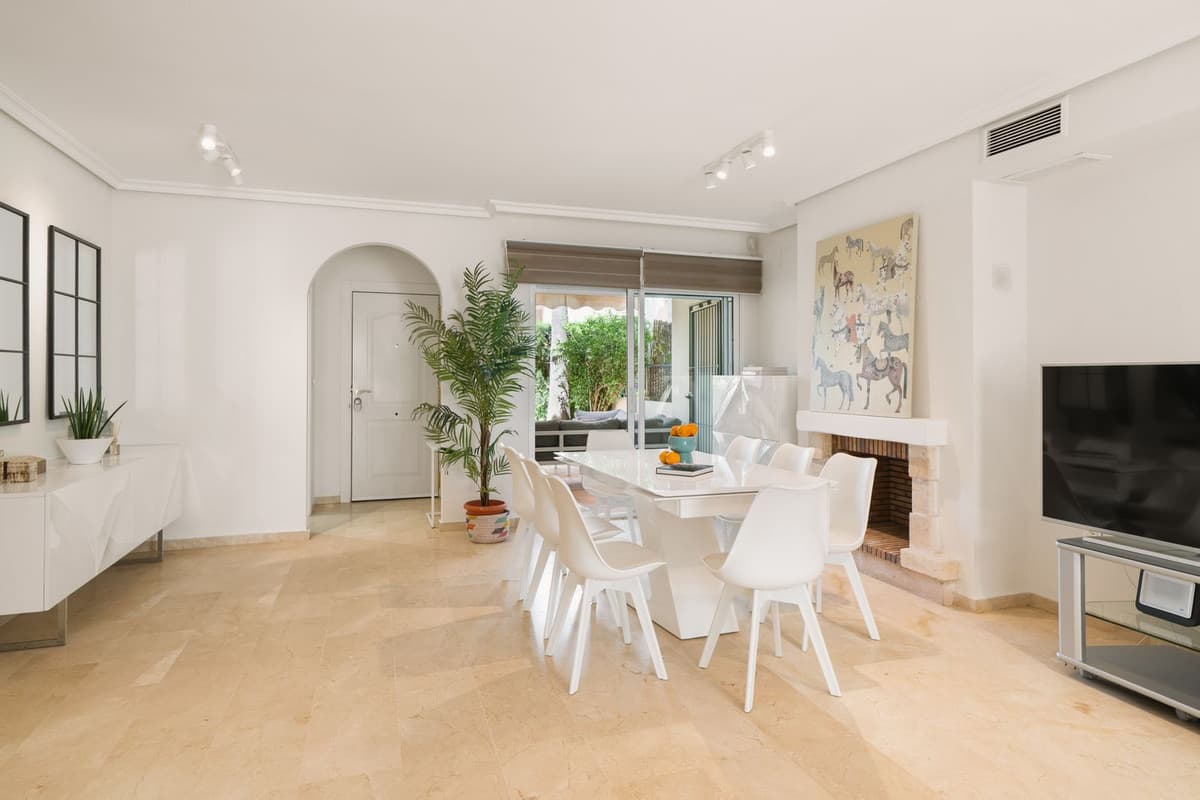 Townhouse in Costabella — photo 6 of 10