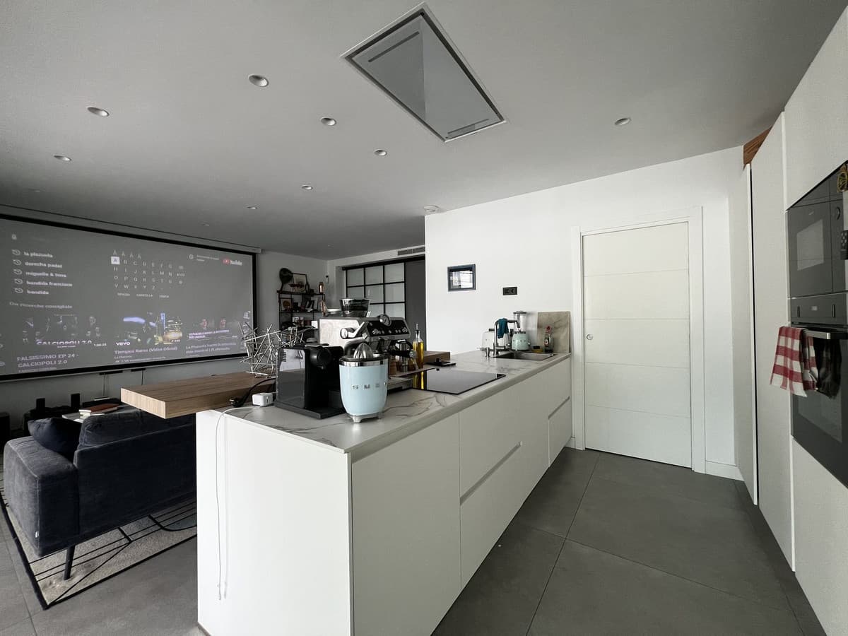 Middle Floor Apartment in Estepona — photo 9 of 10
