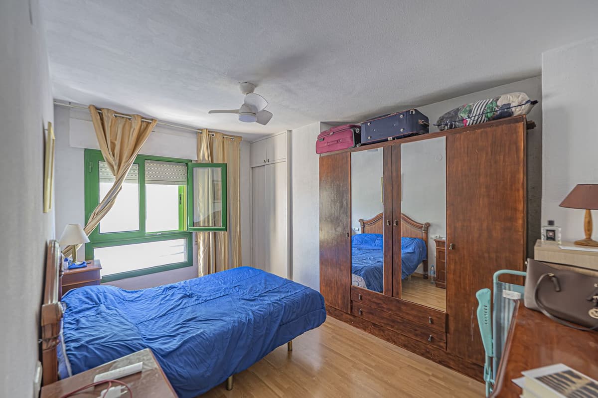 Middle Floor Apartment in Marbella — photo 7 of 10
