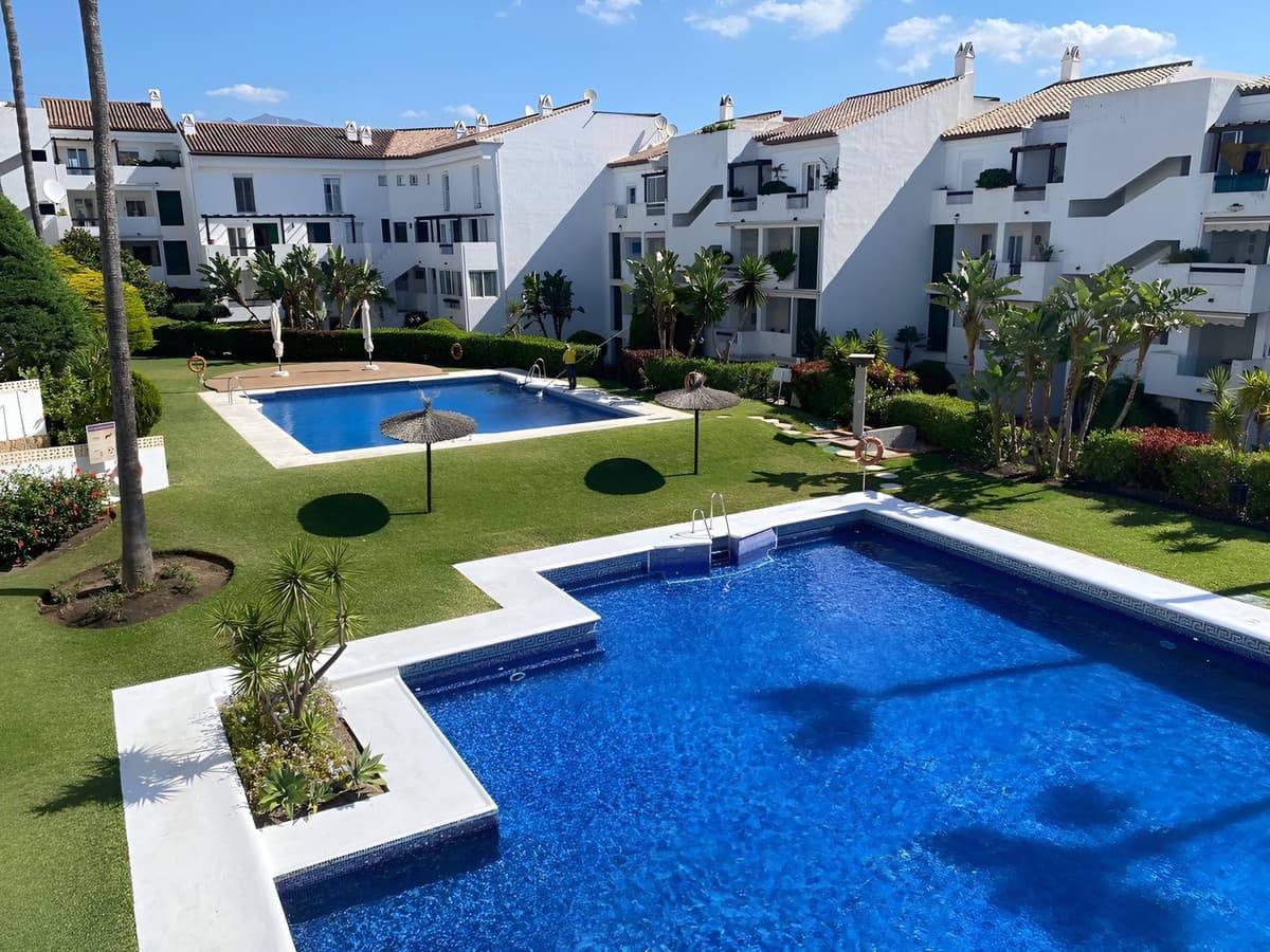 Penthouse Duplex in Estepona — photo 1 of 10