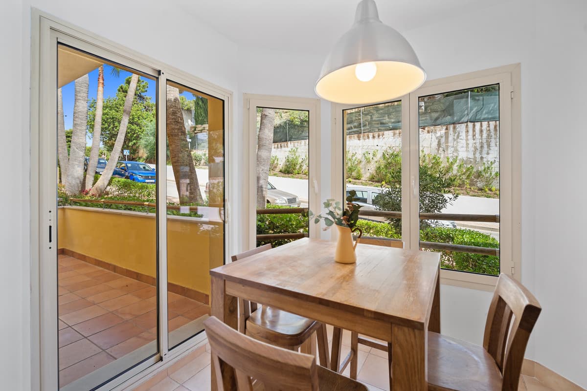 Ground Floor Apartment in The Golden Mile — photo 2 of 10